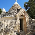 Вилла Eremo Di San Giusto - Trullo Vista Mare Остуни