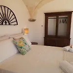 Вилла Eremo Di San Giusto - Trullo Vista Mare Остуни