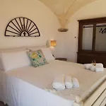 Вилла Eremo Di San Giusto - Trullo Vista Mare